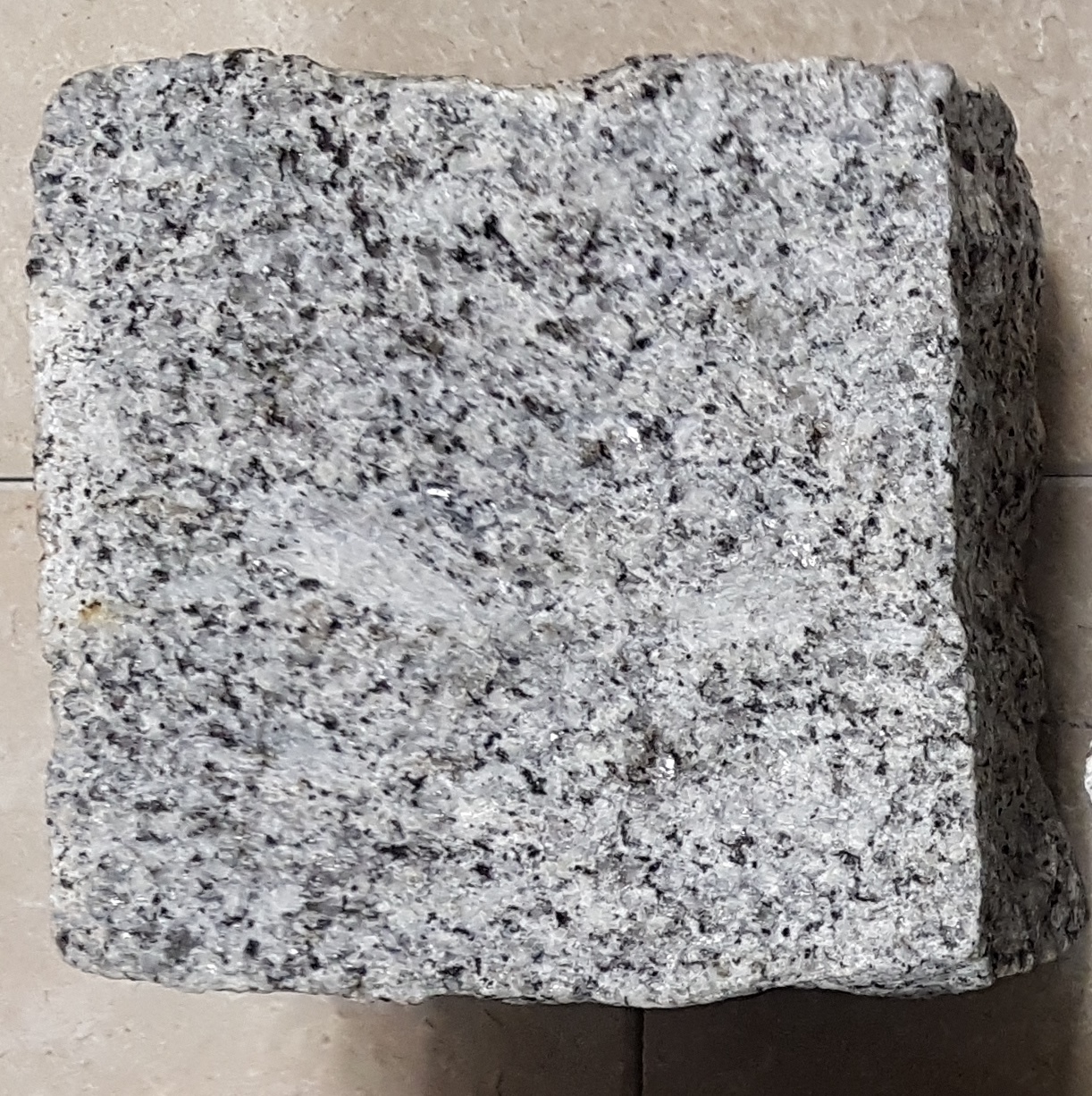 pavé granit gris bleu eclaté